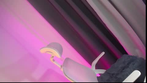 luna  online show from September 2025 12:33:02 AM