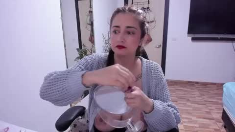 Snapshot of lalanaughty1 chatting on December 2024 09:03:01 AM Sofi online show from December 2024 09:03:01 AM