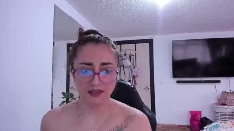 Snapshot of lalanaughty1 chatting on January 2025 12:21:01 PM Sofi online show from January 2025 12:21:01 PM