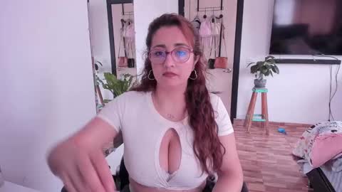 Snapshot of lalanaughty1 chatting on February 2025 09:35:02 PM Sofi online show from February 2025 09:35:02 PM