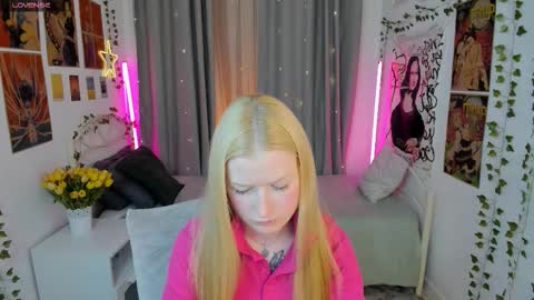 Laly online show from October 2025 04:19:01 PM