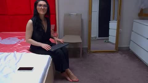 LanaBanner online show from May 2026 03:04:02 AM