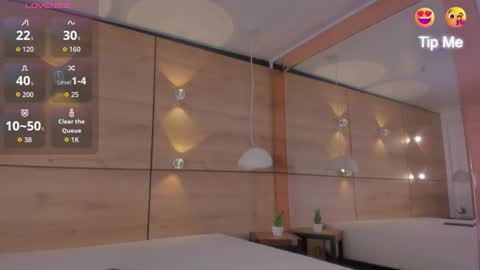 lana online show from November 2025 04:58:02 AM