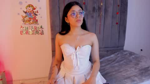 Snapshot of lana_dol chatting on December 2024 12:52:02 PM ... . . ... online show from December 2024 12:52:02 PM