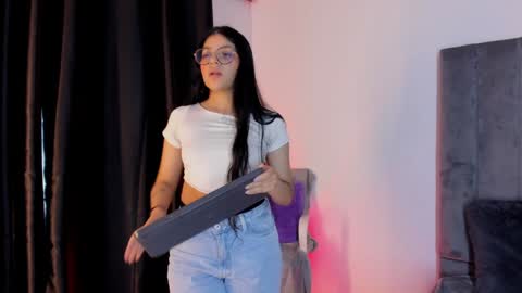 Snapshot of lana_dol chatting on January 2025 12:30:02 PM ... . . ... online show from January 2025 12:30:02 PM
