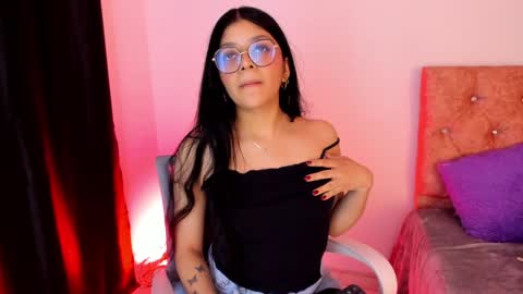 Snapshot of lana_dol chatting on January 2025 12:24:01 PM ... . . ... online show from January 2025 12:24:01 PM