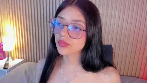 Snapshot of lana_dol chatting on October 2025 01:00:02 PM ... . . ... online show from October 2025 01:00:02 PM