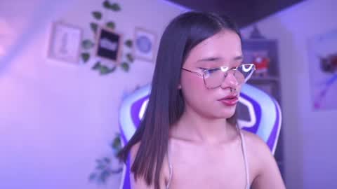 Snapshot of lana_dreams_ chatting on March 2026 01:23:01 AM Lana online show from March 2026 01:23:01 AM