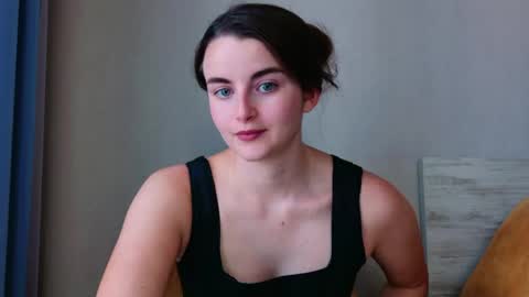 lana_gl online show from June 2026 10:51:02 AM