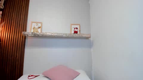 Lana     igauroraaaaaaaaa 1 online show from December 2025 12:51:02 AM