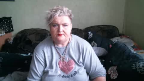 lanacat555 online show from November 2025 11:10:01 AM