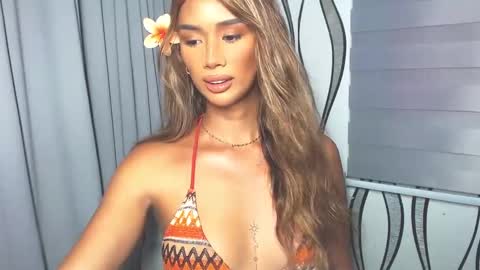 Snapshot of lanadel_hilton chatting on February 2025 09:16:01 AM Lana online show from February 2025 09:16:01 AM