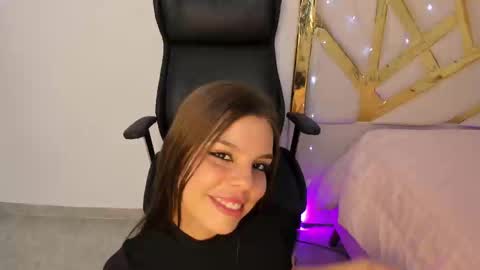 LanaJones online show from March 2025 06:48:01 PM