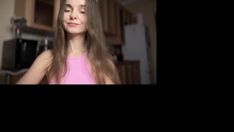 Snapshot of lanaloulou chatting on December 2024 10:30:01 PM Lana online show from December 2024 10:30:01 PM