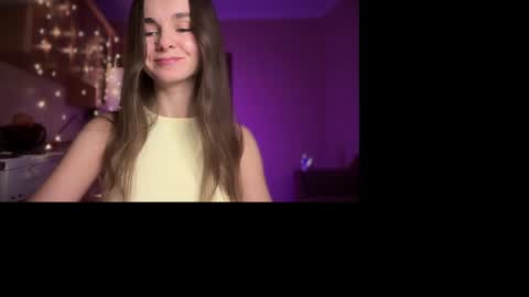 Snapshot of lanaloulou chatting on December 2024 06:59:02 PM Lana online show from December 2024 06:59:02 PM