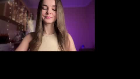 Snapshot of lanaloulou chatting on December 2024 07:17:02 PM Lana online show from December 2024 07:17:02 PM