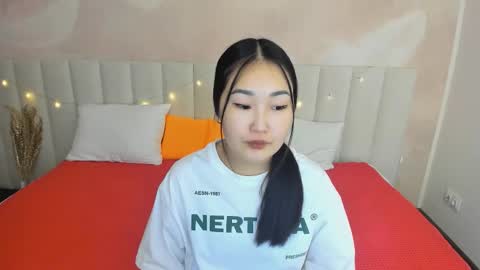 Lana online show from November 2025 09:32:01 AM