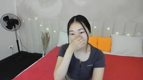 Lana online show from November 2025 09:15:01 AM