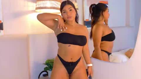 Lana online show from February 2026 09:57:02 PM