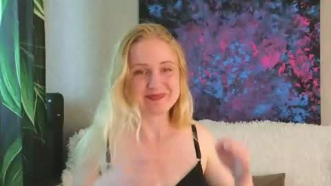 Snapshot of lanavismith chatting on July 2026 06:17:02 AM LanaviSmith online show from July 2026 06:17:02 AM