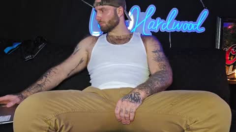 Snapshot of lancehardwood222 chatting on December 2024 02:30:02 AM LANCE online show from December 2024 02:30:02 AM