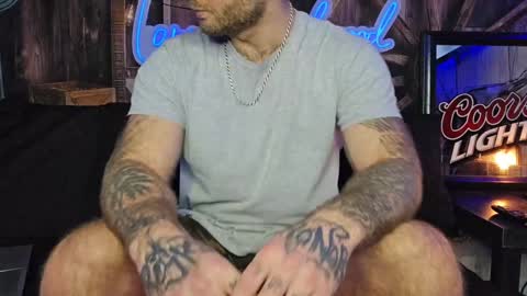 Snapshot of lancehardwood222 chatting on January 2025 01:27:01 AM LANCE online show from January 2025 01:27:01 AM