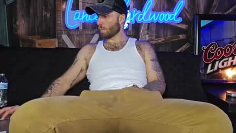 Snapshot of lancehardwood222 chatting on February 2025 01:35:02 AM LANCE online show from February 2025 01:35:02 AM