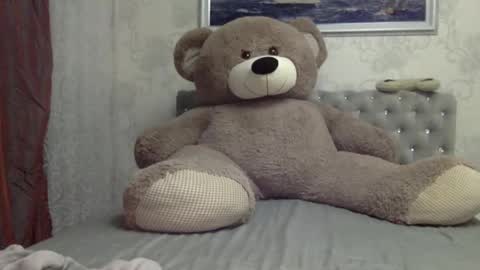 langoria online show from February 2026 12:07:01 AM