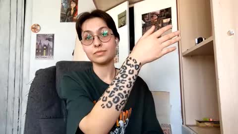 Mia online show from March 2026 06:50:01 AM