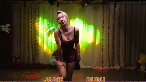 lankwaifong_cindy online show from April 2026 02:51:01 AM