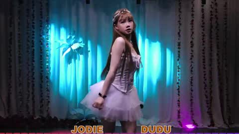 lankwaifong_cindy online show from April 2026 02:48:01 AM