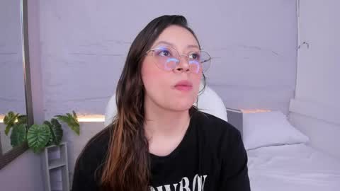 Snapshot of lanna_18_ chatting on May 2026 12:00:02 PM Lanna online show from May 2026 12:00:02 PM