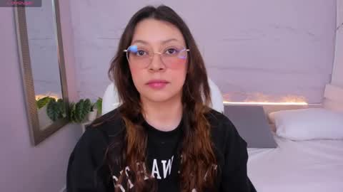 Snapshot of lanna_18_ chatting on June 2026 11:46:02 AM Lanna online show from June 2026 11:46:02 AM