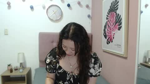 Lanna online show from May 2026 01:09:02 PM