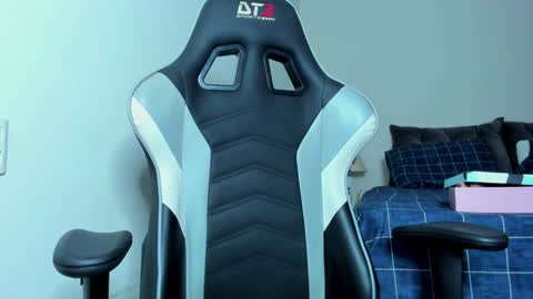 Lanna online show from January 2025 01:11:01 AM