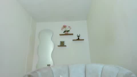 Leana online show from July 2026 04:52:01 AM