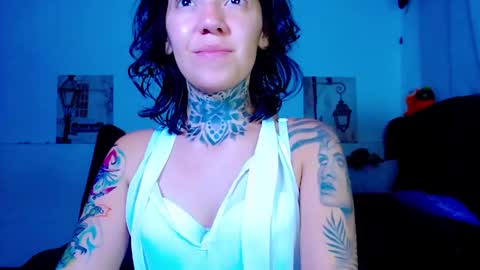 LANNIE   online show from May 2026 08:25:01 PM