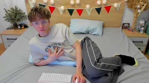 Fandi online show from January 2025 02:21:01 PM