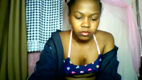 Snapshot of lara_belle chatting on June 2026 10:34:02 PM lara_belle online show from June 2026 10:34:02 PM