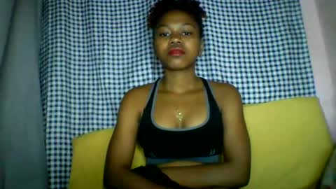Snapshot of lara_belle chatting on July 2026 04:14:02 PM lara_belle online show from July 2026 04:14:02 PM