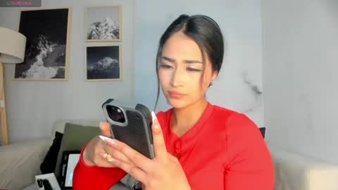Snapshot of lara_madisson chatting on July 2026 05:10:02 AM Lara Madisson online show from July 2026 05:10:02 AM