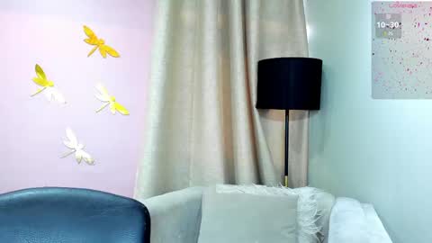      700  200   online show from February 2025 12:08:02 PM