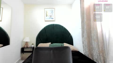      700  200   online show from February 2026 07:59:01 PM