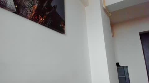 Lara online show from January 2025 09:16:02 AM