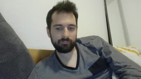 laraaan online show from October 2025 10:15:01 PM