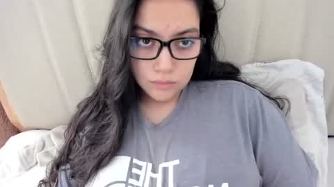 lara online show from February 2026 02:39:01 PM