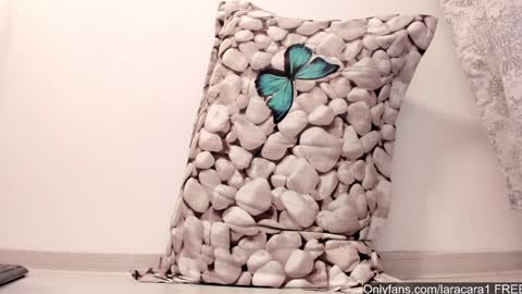 Lara online show from January 2025 07:57:01 AM