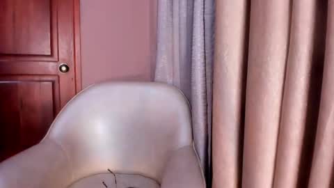  Lara Gold  online show from February 2026 01:02:02 AM