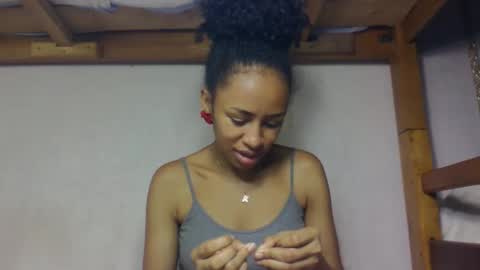 larah98 online show from February 2026 07:20:01 PM