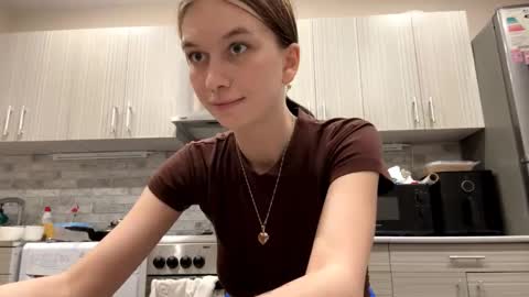 lara online show from March 2026 07:24:02 PM